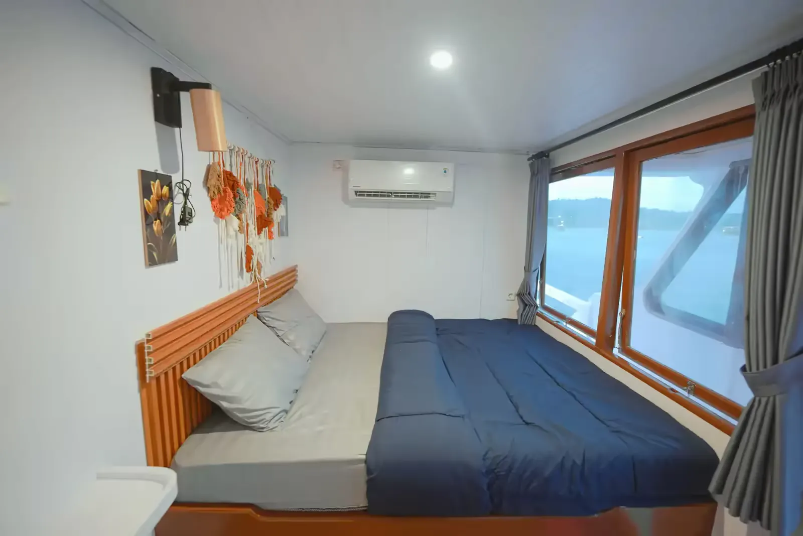 Deluxe Ocean (Upper Deck)