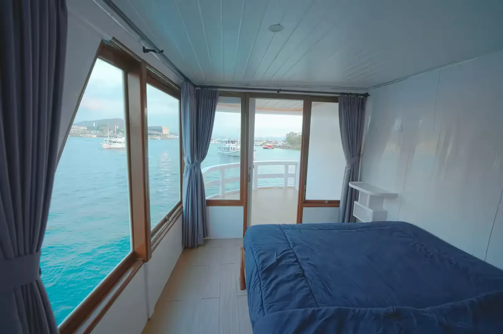 Master Ocean 2 (Upper Deck)