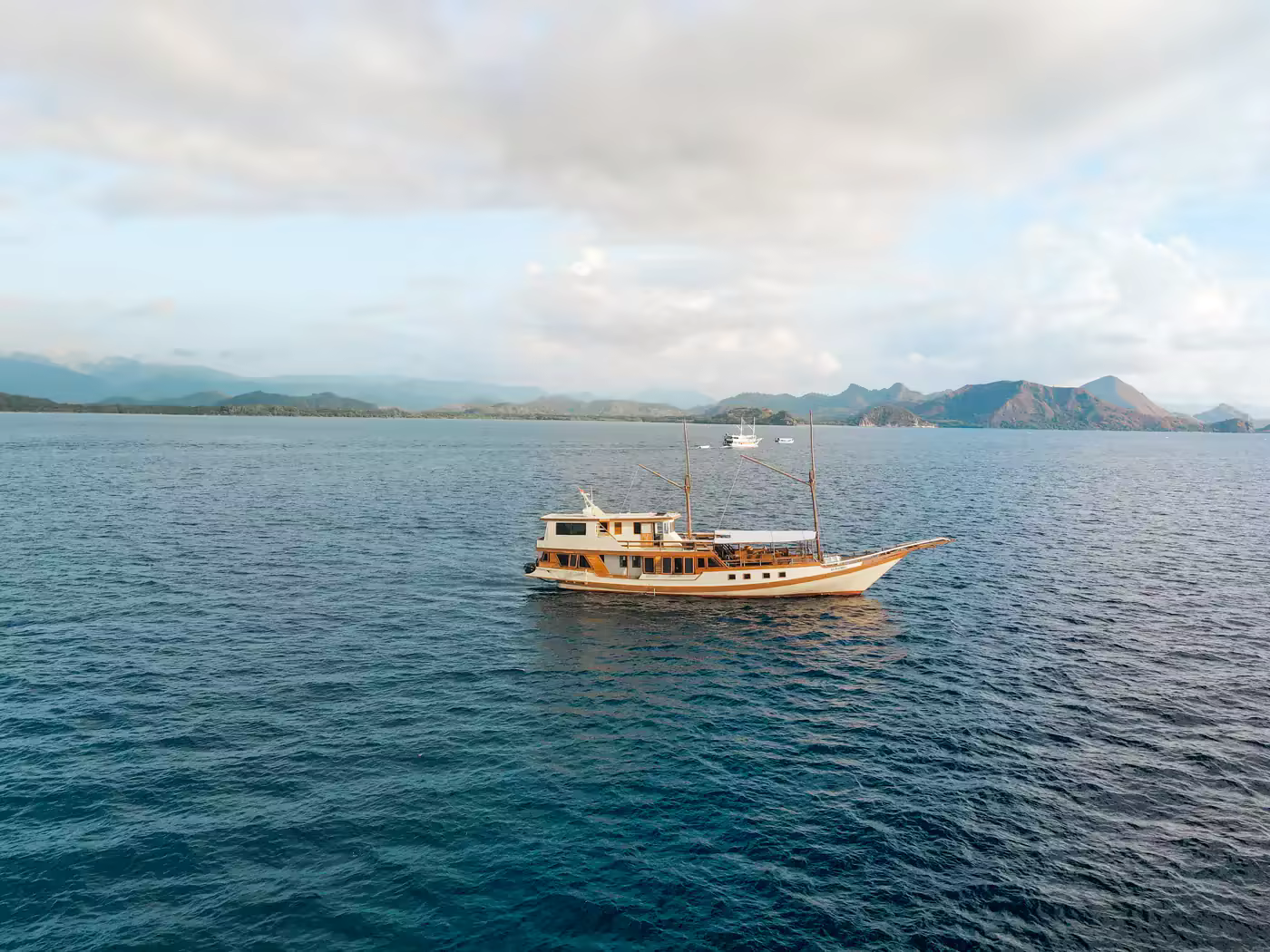 Almadira - Open Trip Komodo 3 Hari 2 Malam - Foto Perjalanan 2