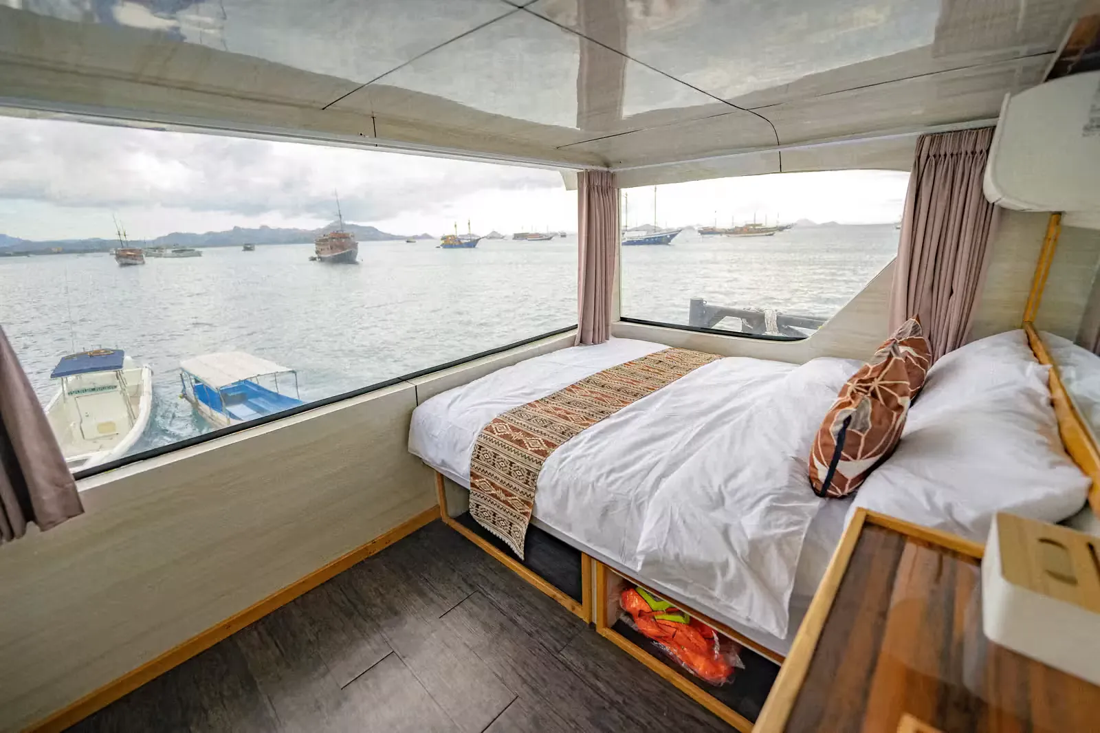 VVIP Cabin 1 (Upper Deck)