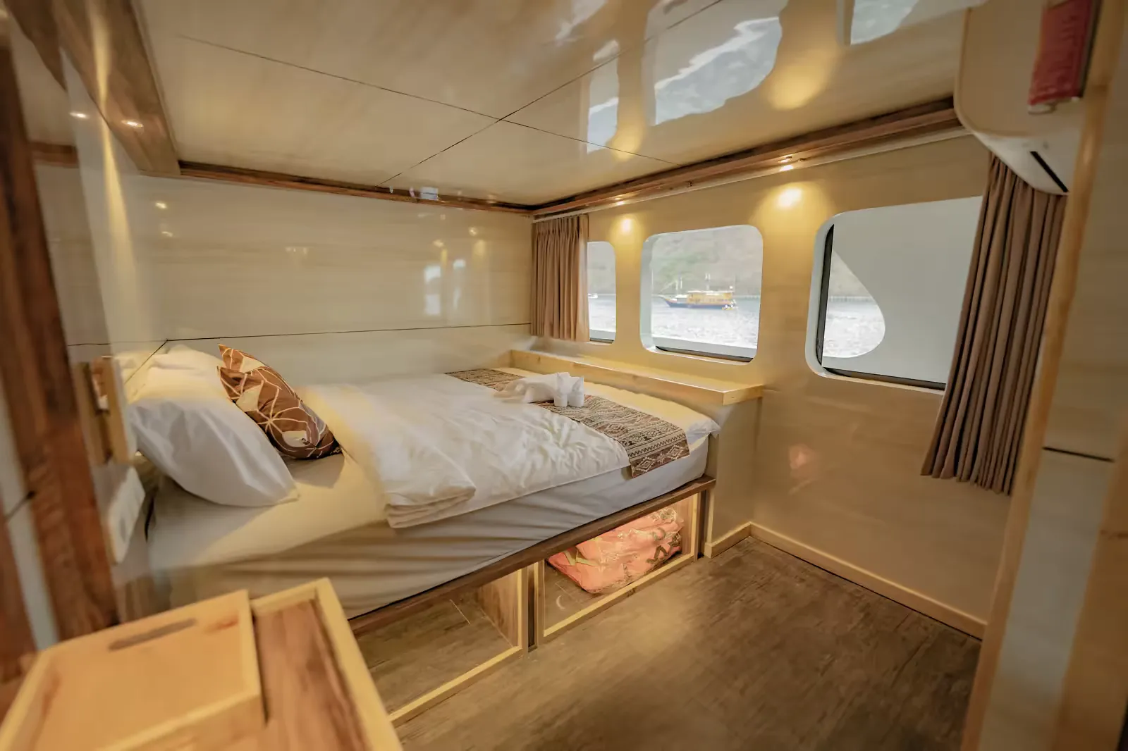 VVIP Cabin 2 (Upper Deck)