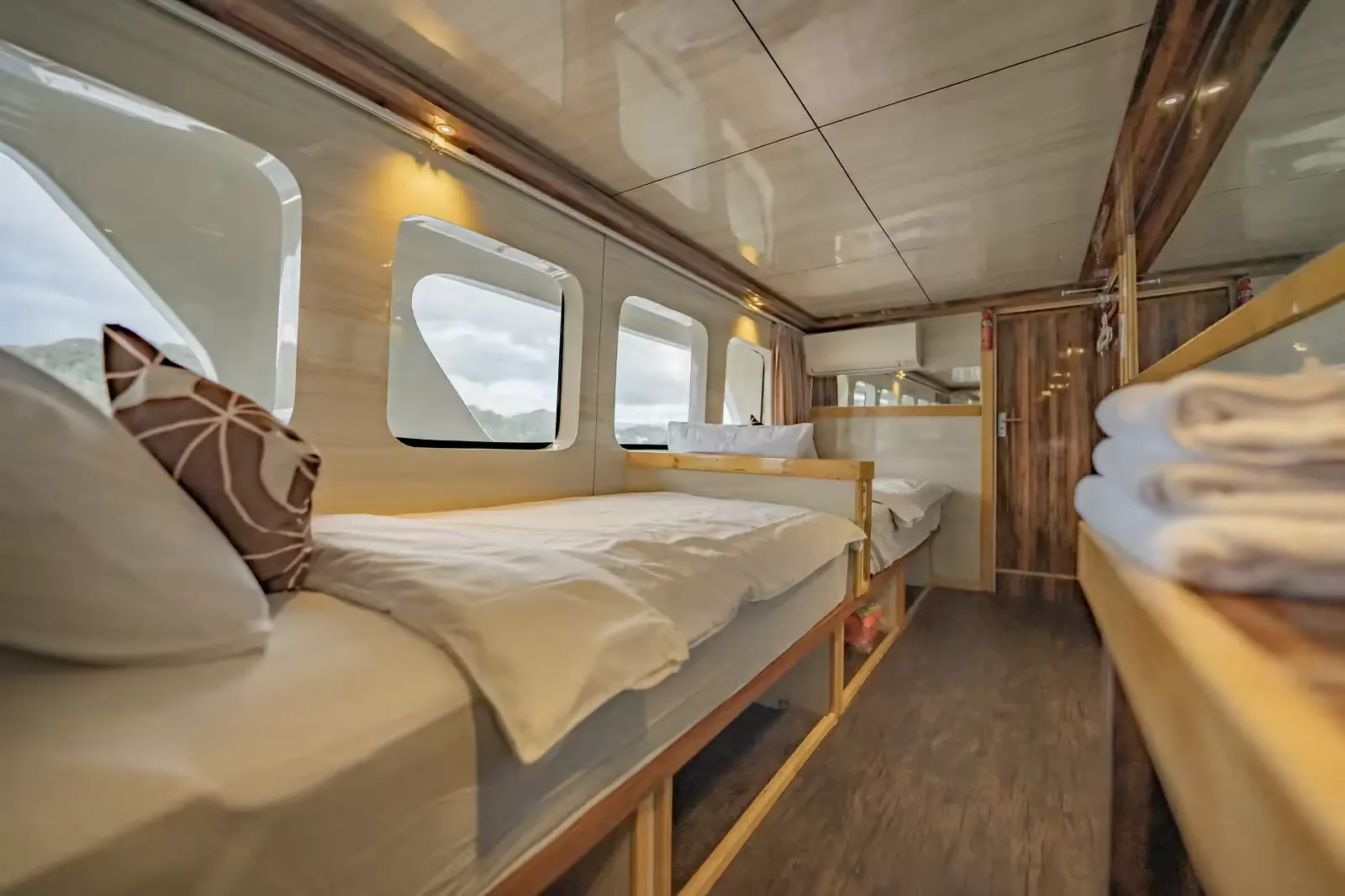 Family Cabin 1 (Upper Deck)