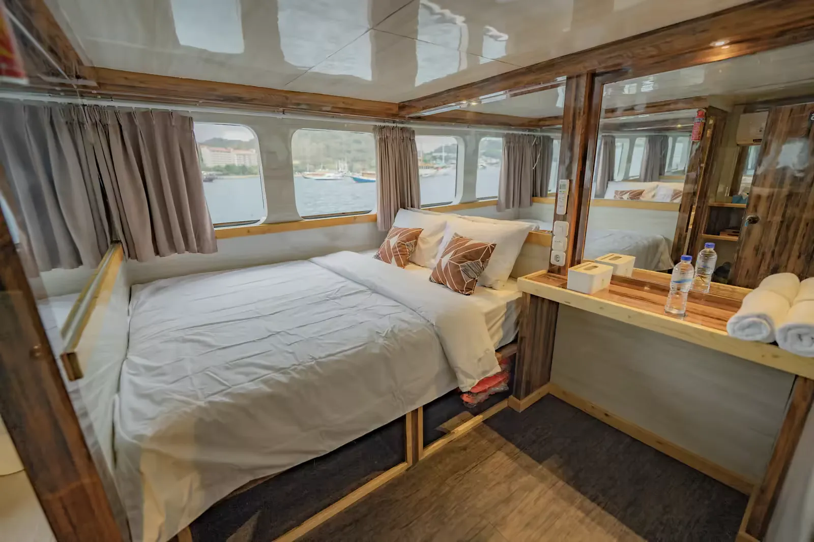 Superior Cabin 1 (Main Deck)
