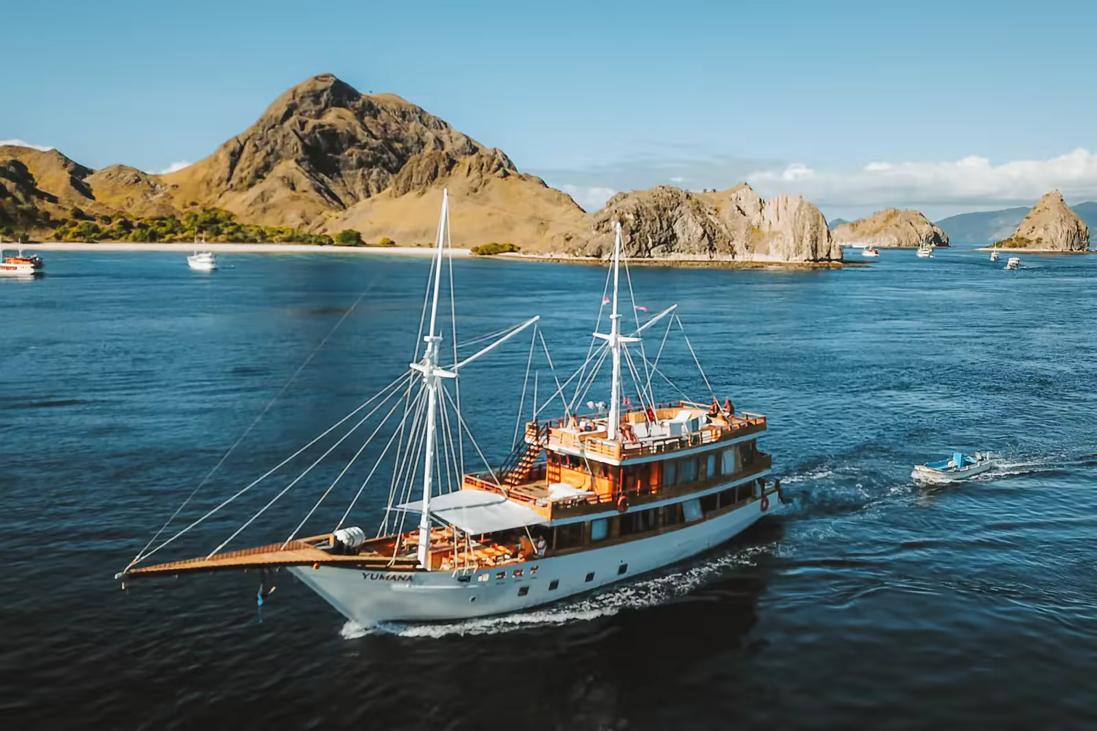 Yumana - Open Trip Komodo 3 Hari 2 Malam - Foto Perjalanan 5