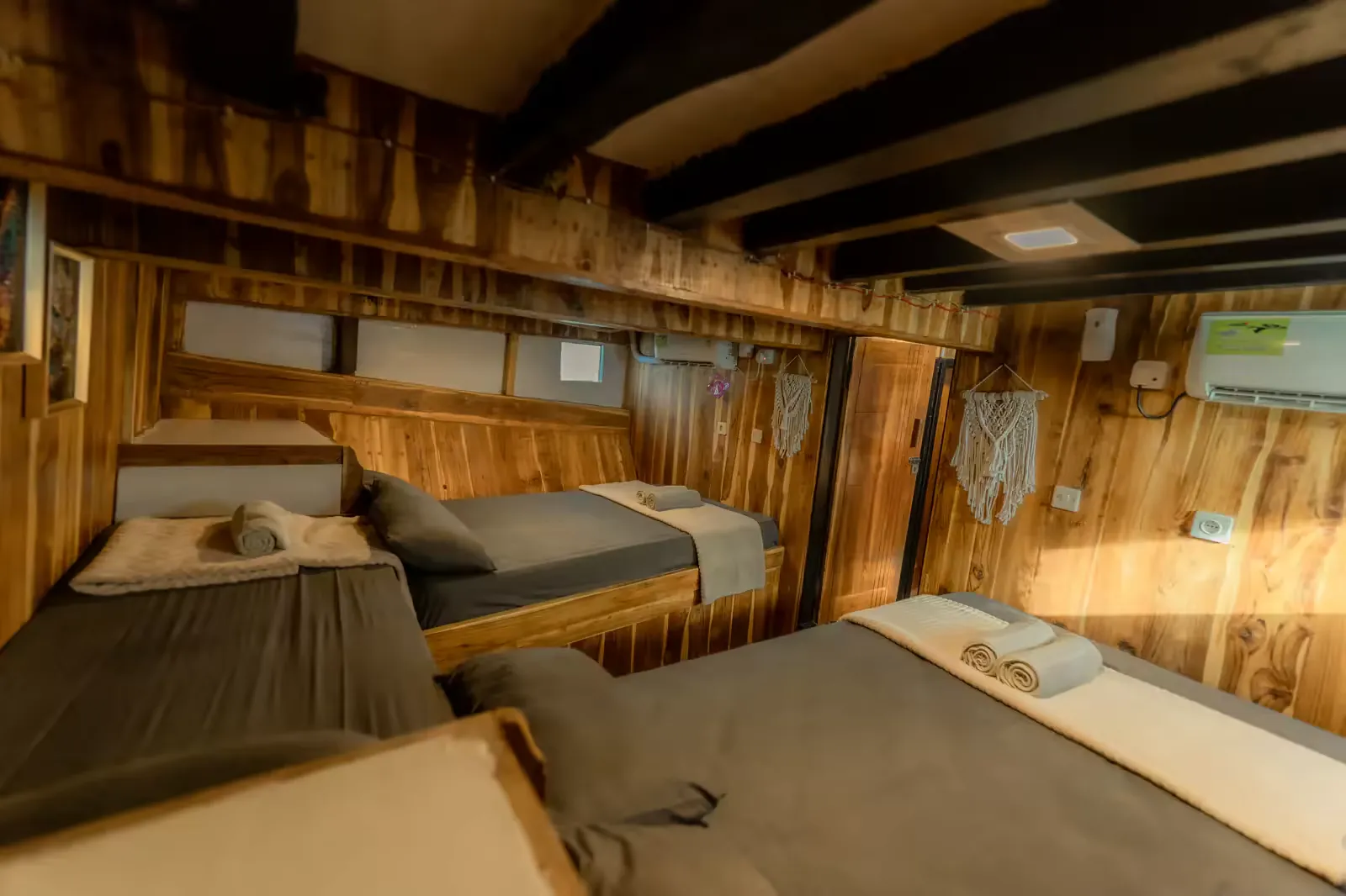 Share Cabin