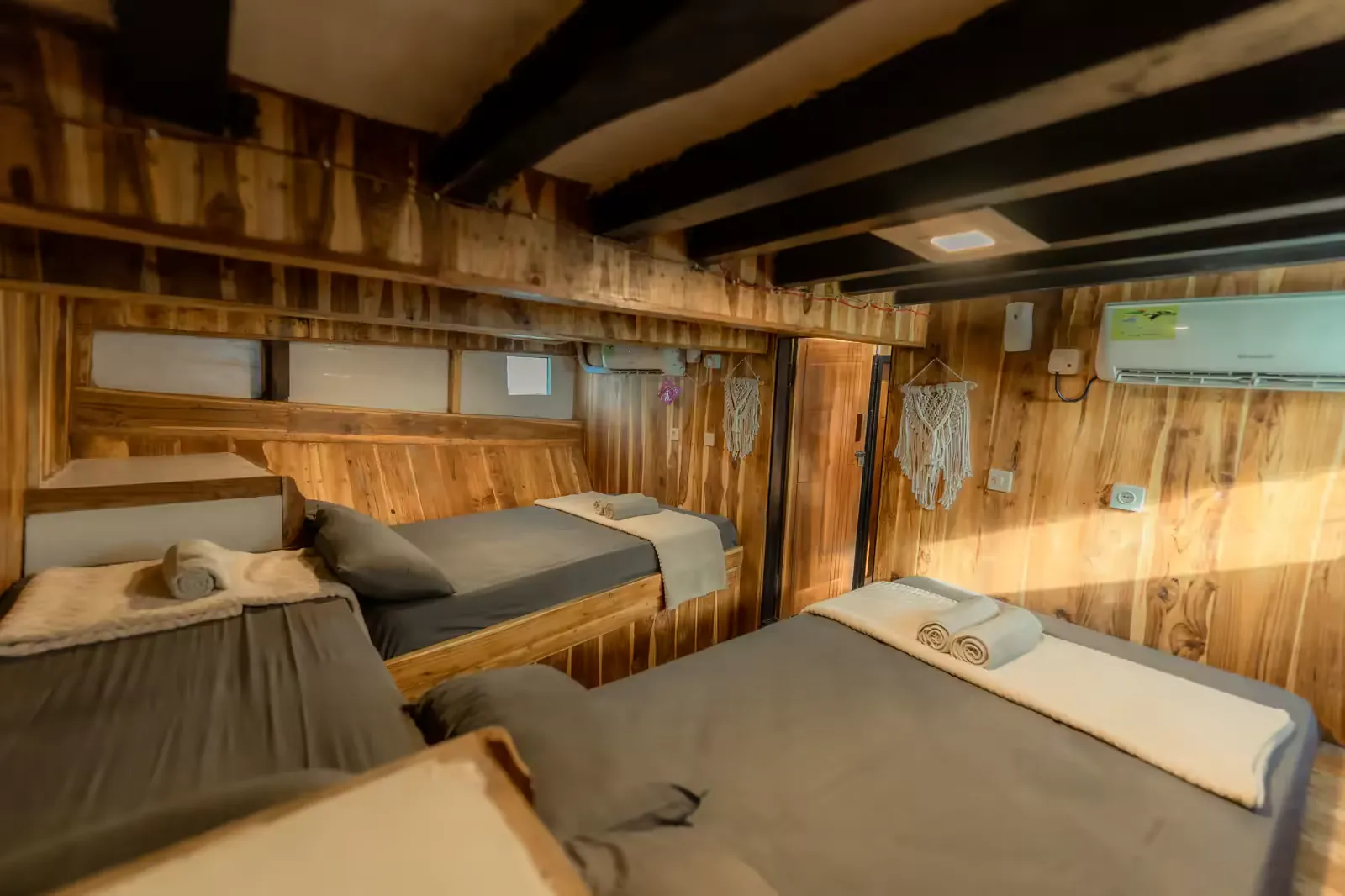 Share Cabin