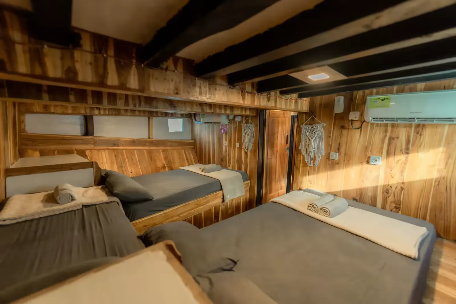 Share Cabin