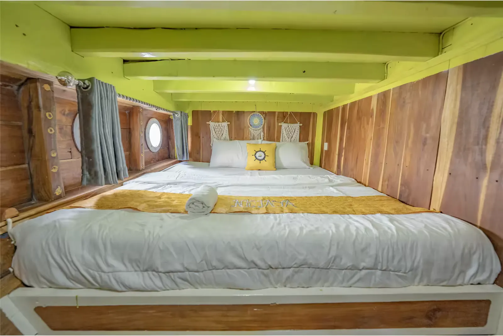 Superior Cabin 2