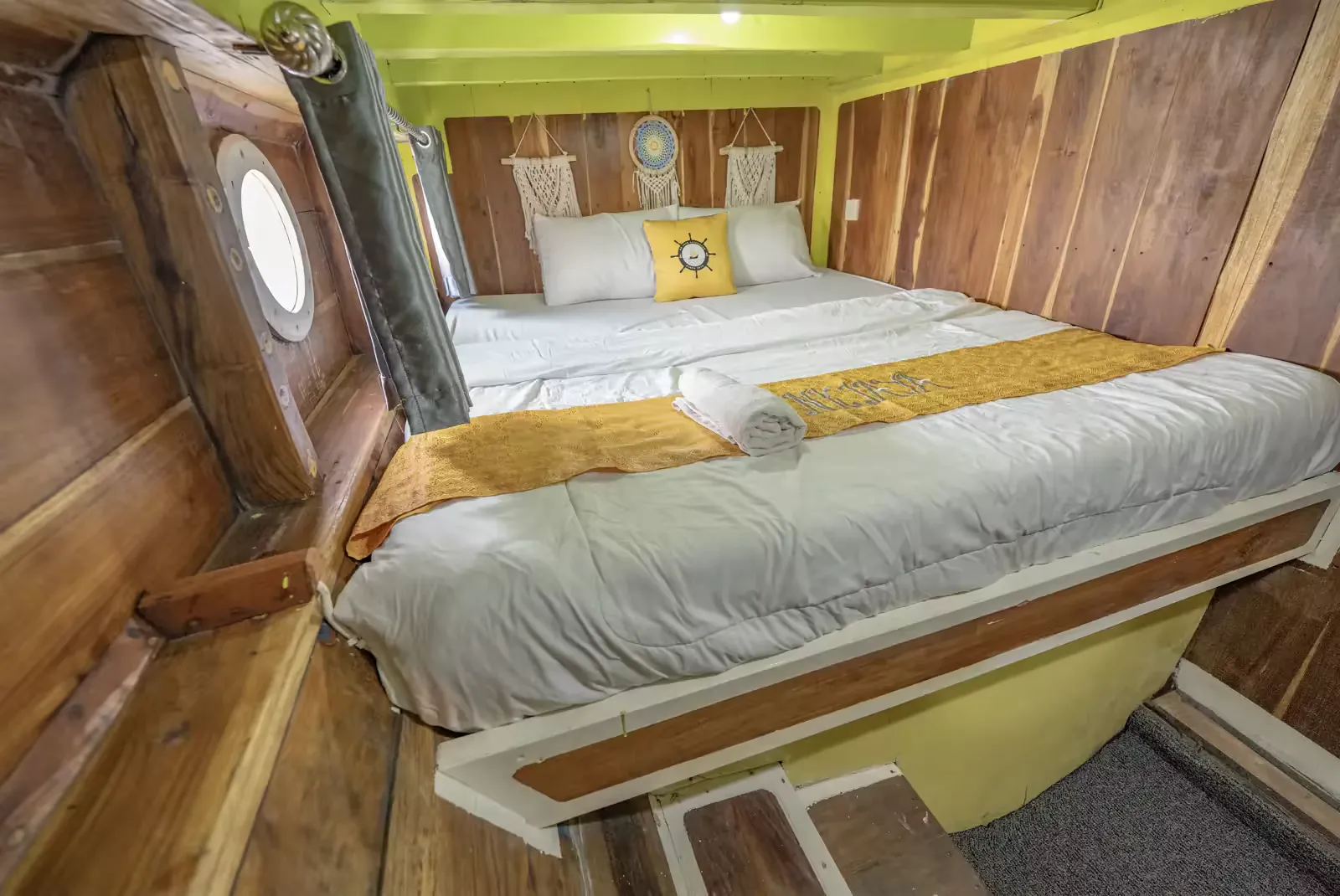 Superior Cabin 2
