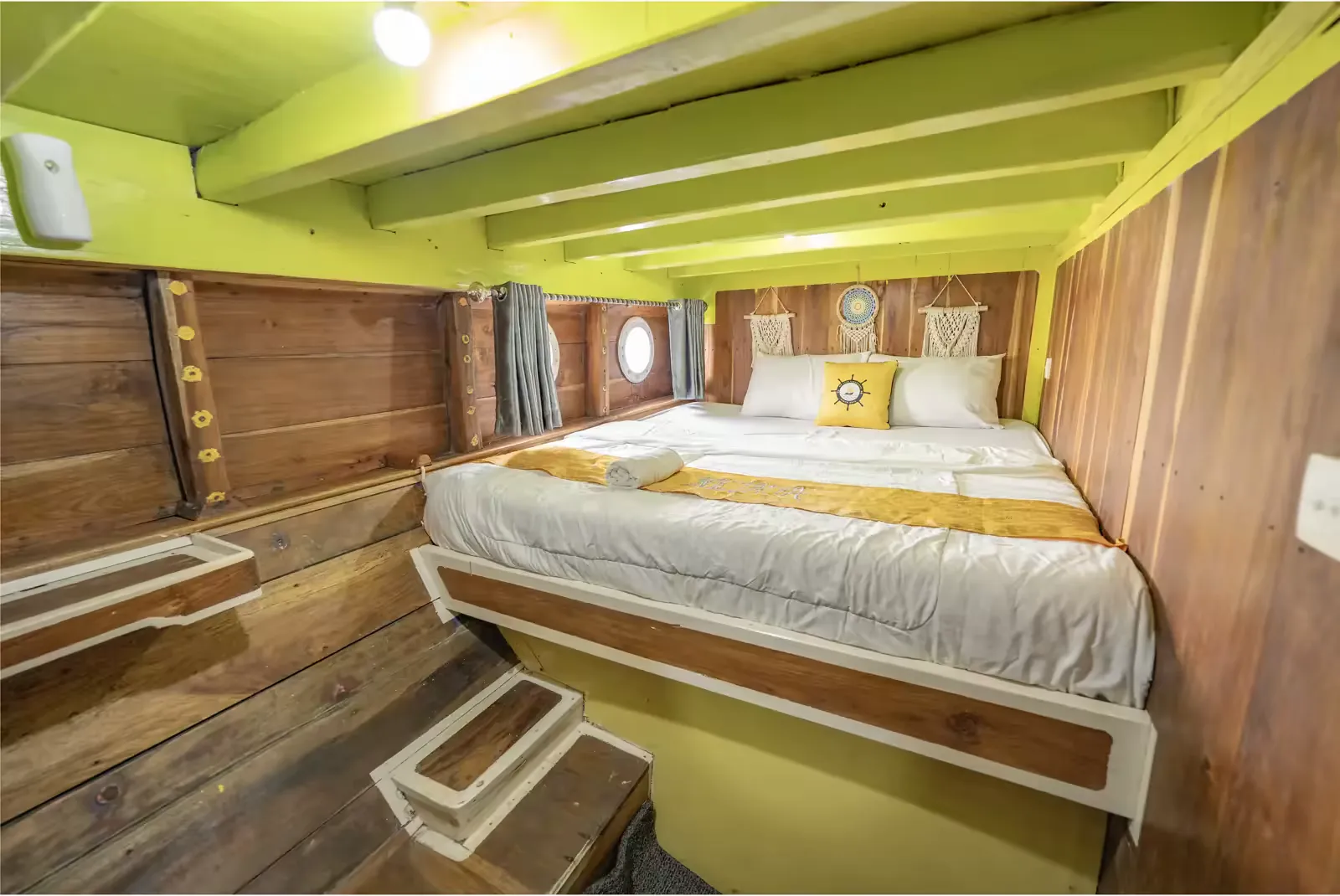 Superior Cabin 2