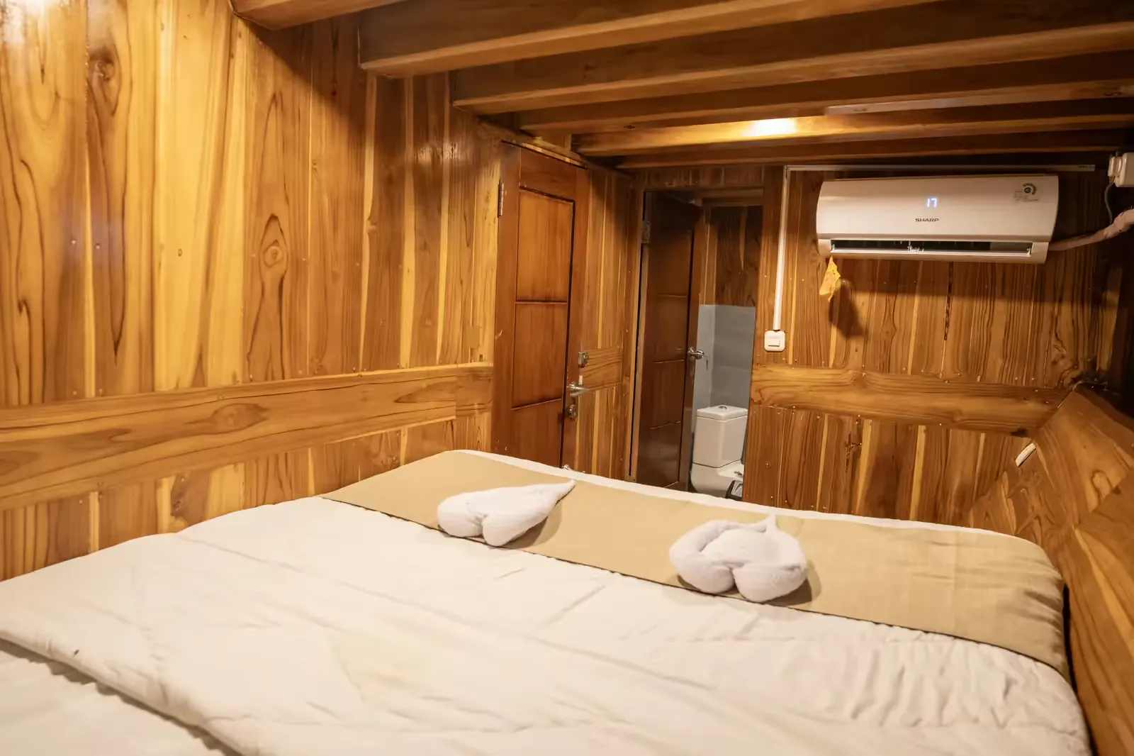 Superior Cabin 2