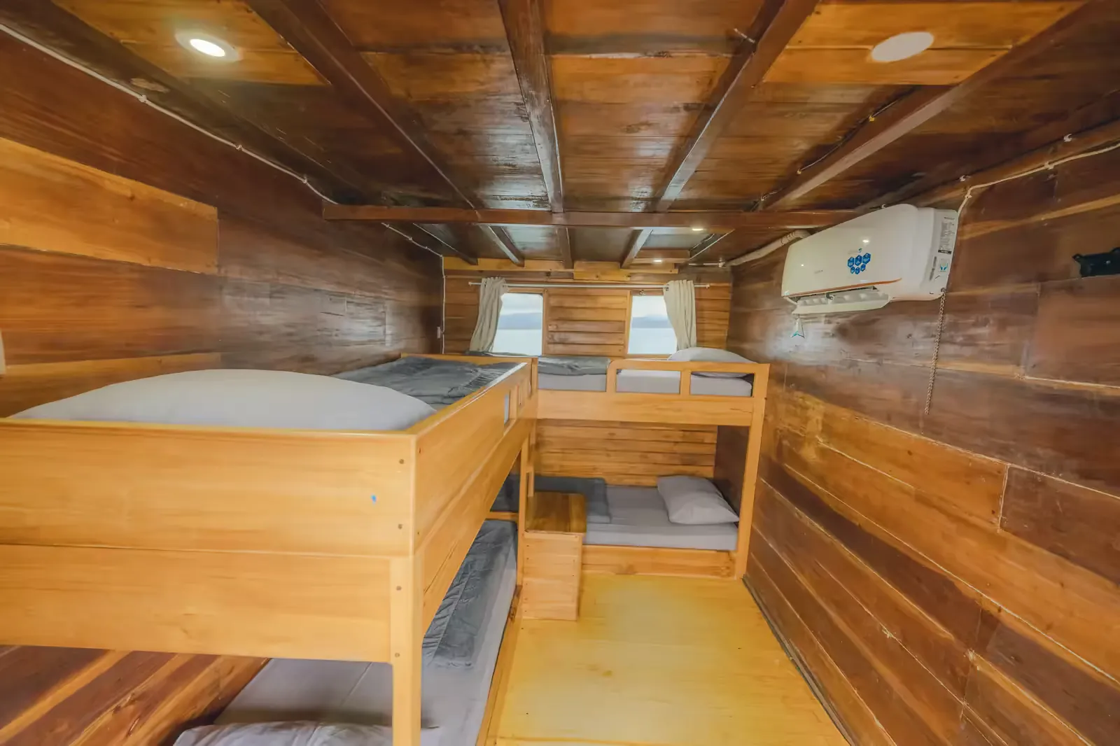 Share Cabin 3
