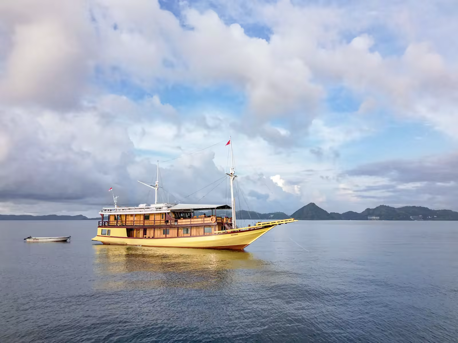 Hatira Hela - Private Trip Deluxe Phinisi - Foto Perjalanan 4