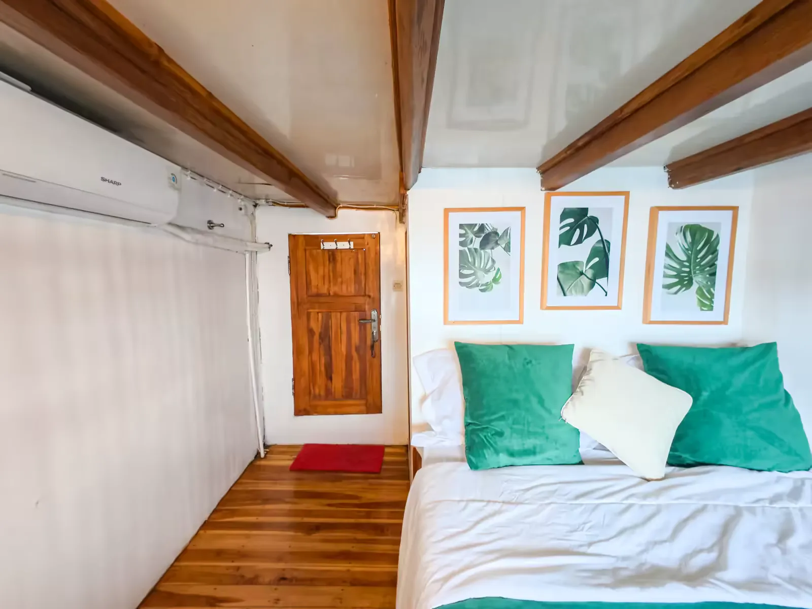 Deluxe Ocean 4 (Main Deck)