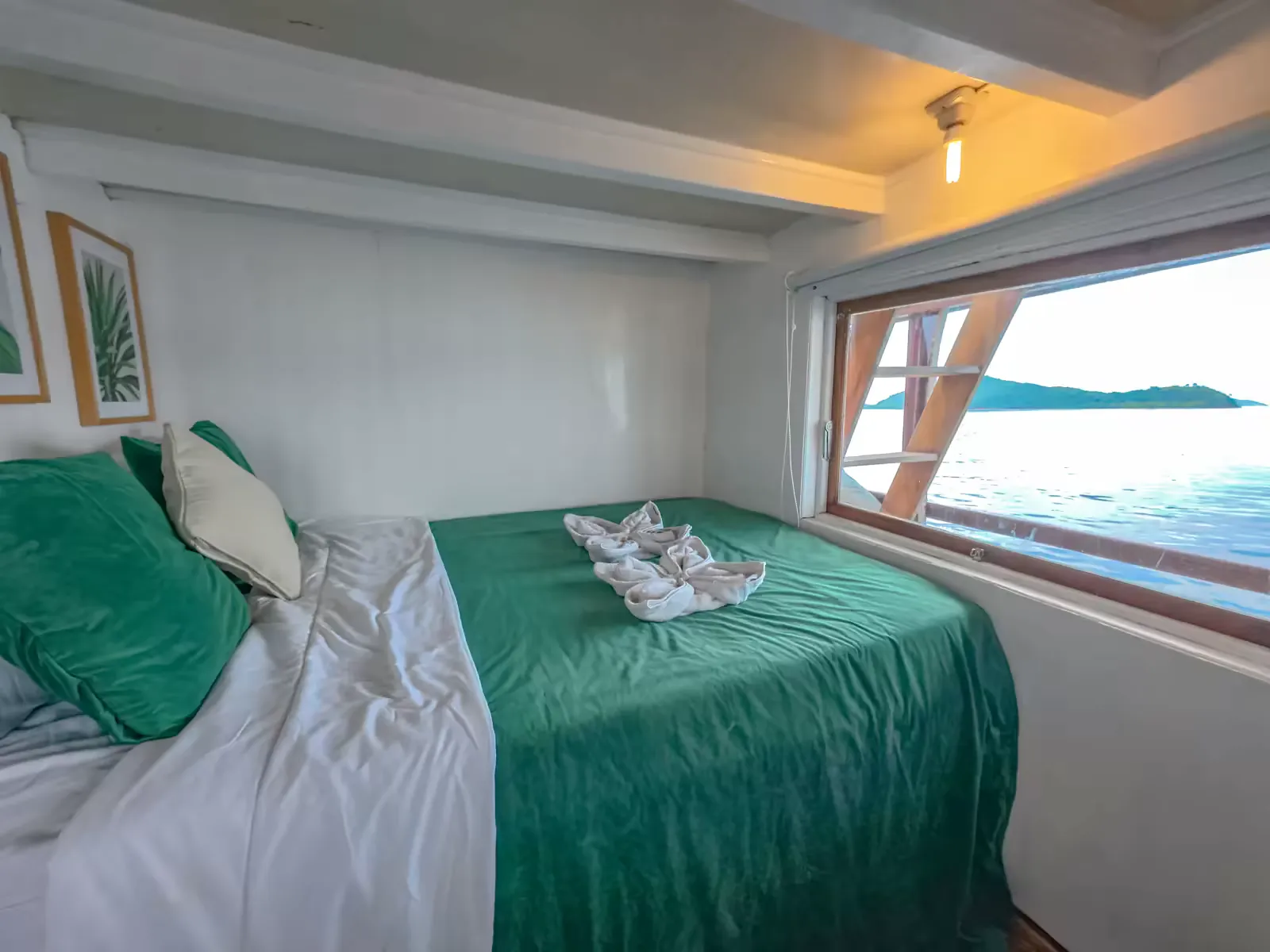 Deluxe Ocean 6 (Upper Deck)