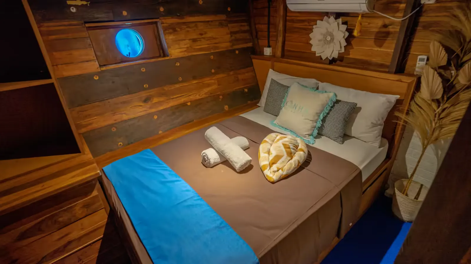 Superior Cabin 1