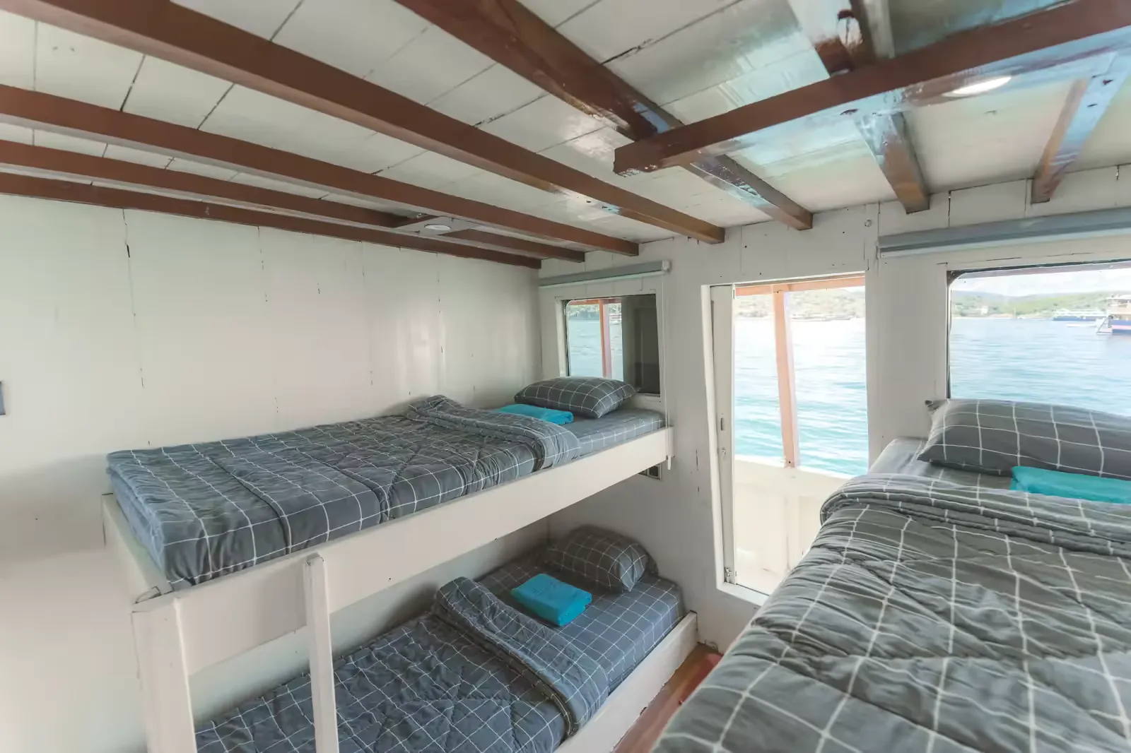 Share Cabin 3