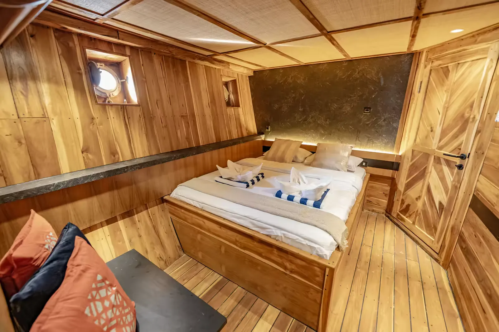 Superior Cabin 2