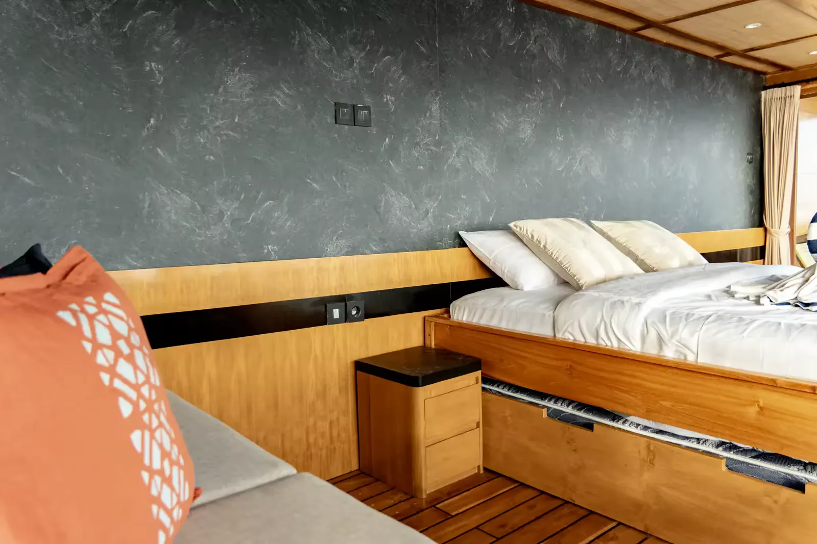Royal Master Ocean 2