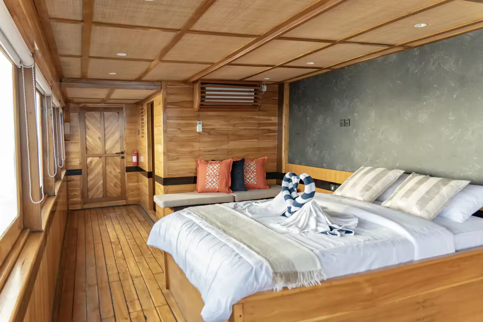 Royal Master Ocean 2