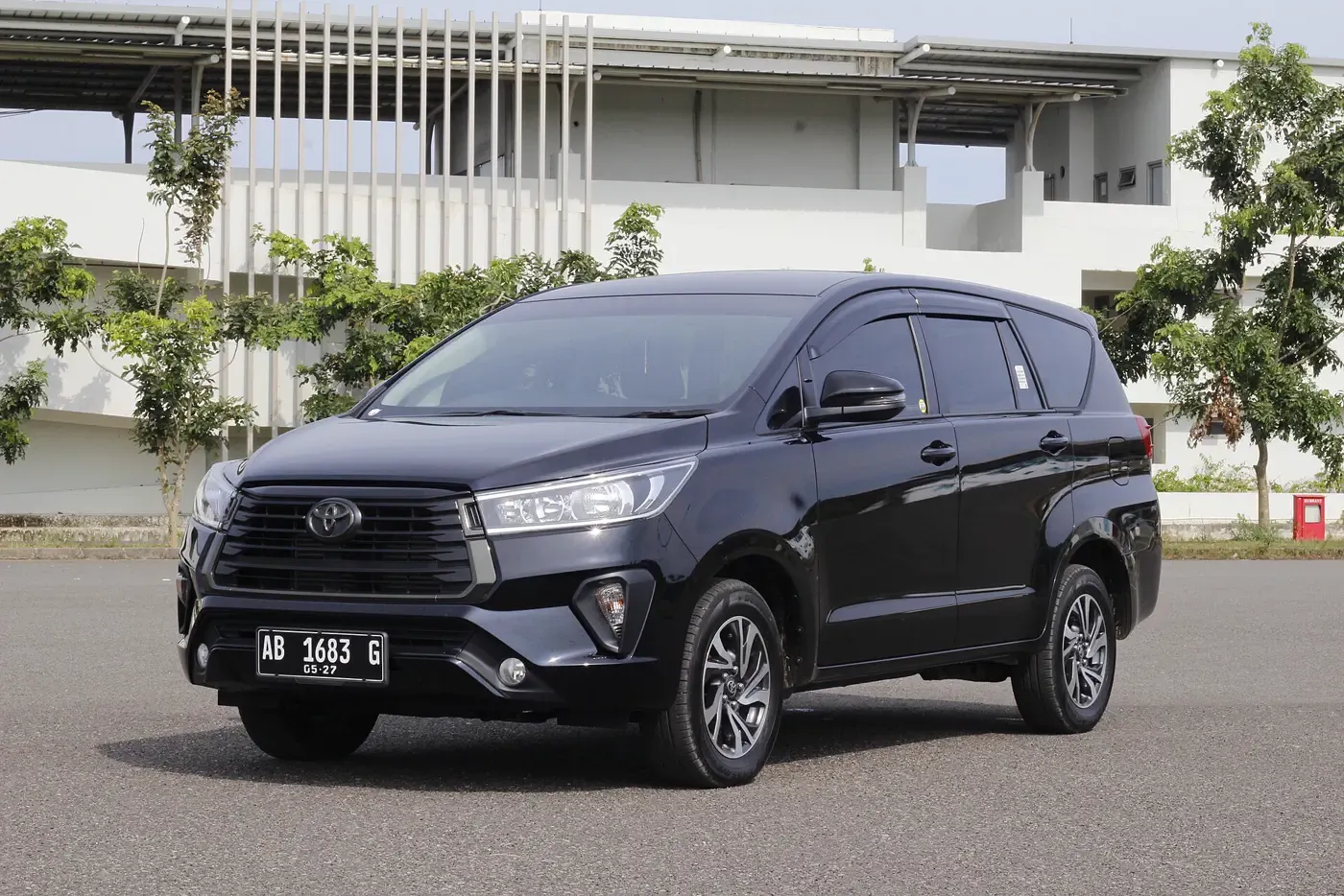 Toyota Innova Reborn
