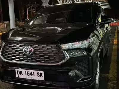 Toyota Innova Zenix