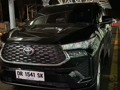 Toyota Innova Zenix