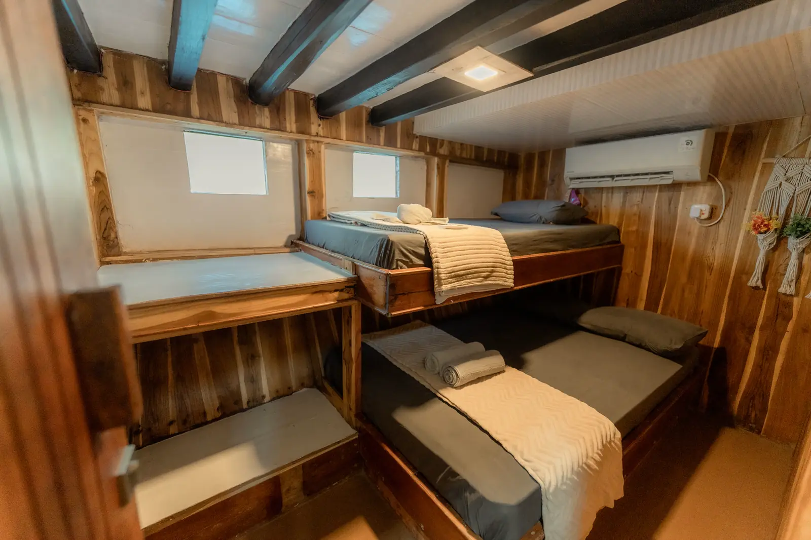 Private Cabin 1
