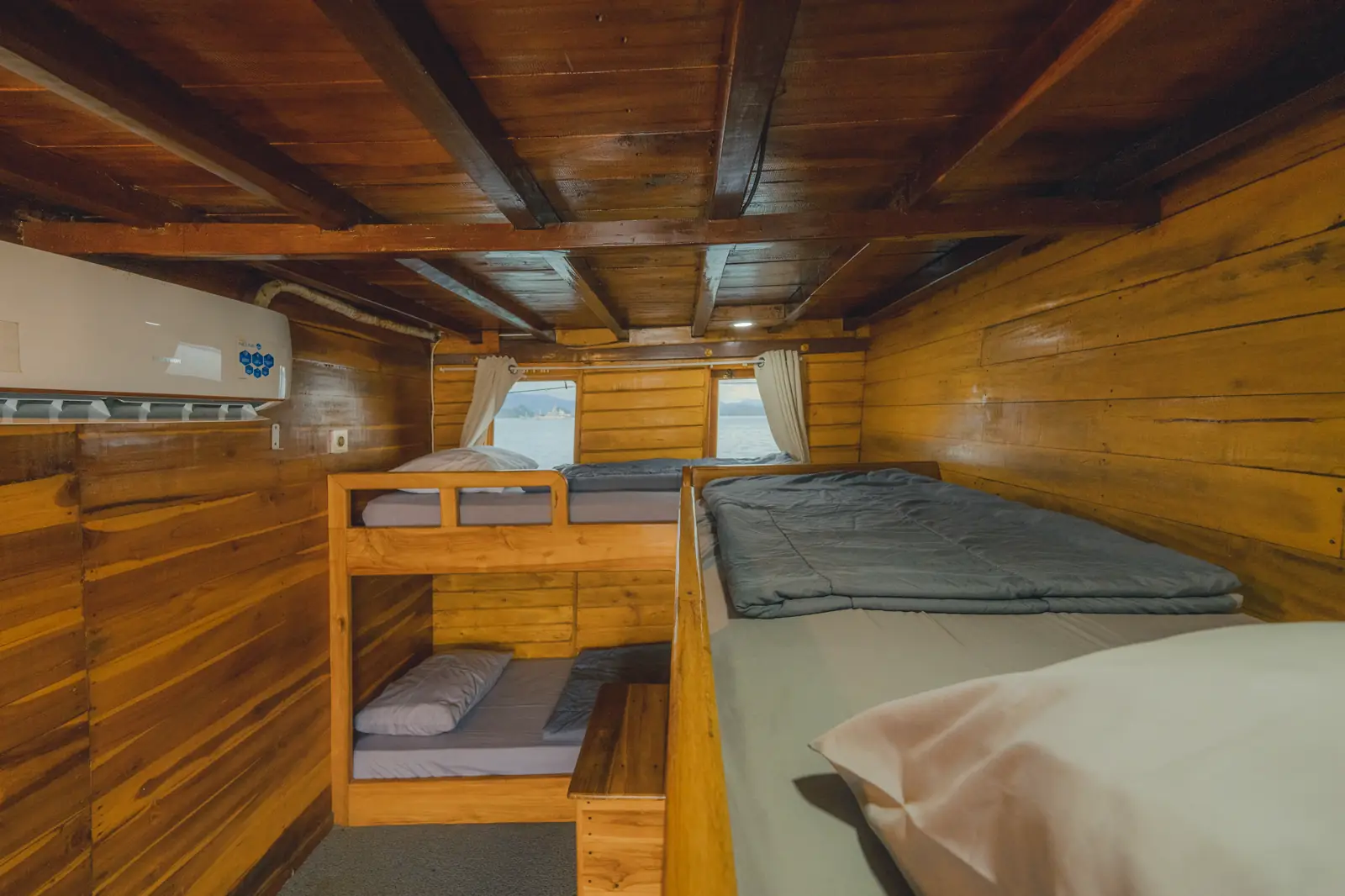 Share Cabin 4 (Main Deck)