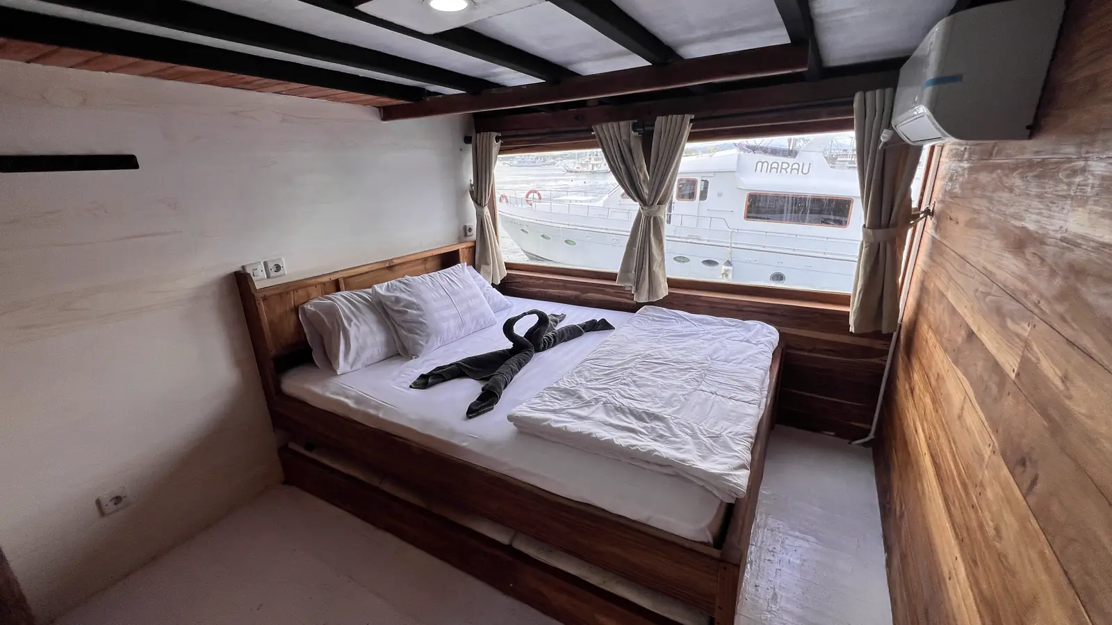 Master Ocean 2 (Upper Deck)