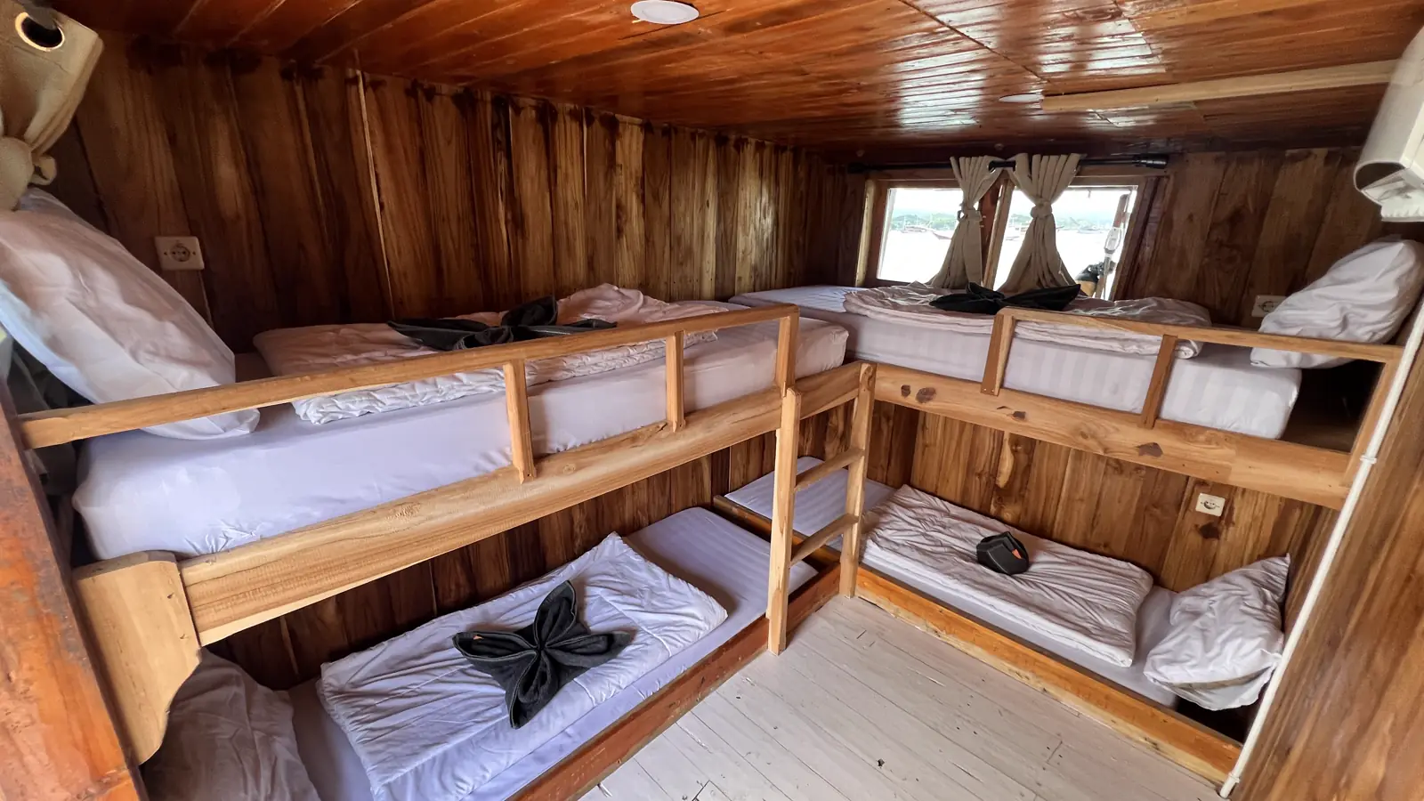 Share Cabin 3 (Main Deck)
