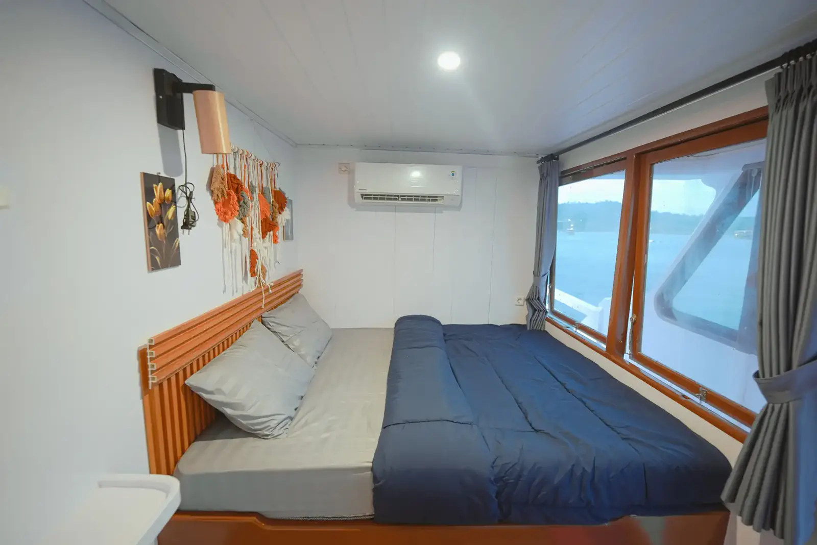 Deluxe Ocean (Upper Deck)