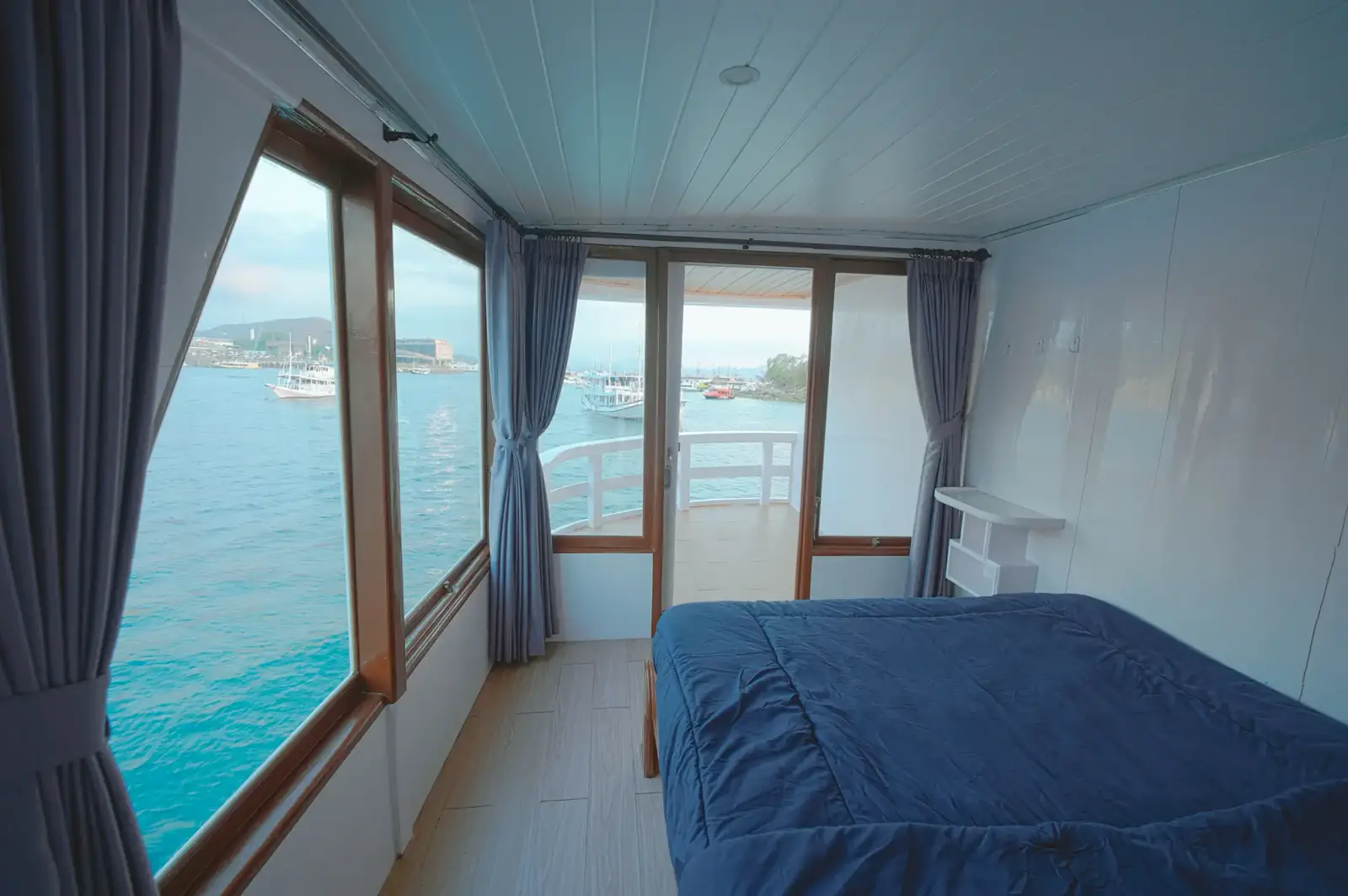 Master Ocean 2 (Upper Deck)