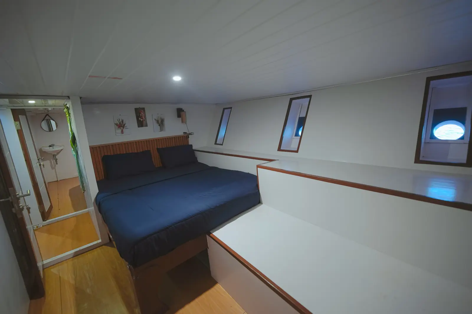 Superior Cabin 3 (Lower Deck)