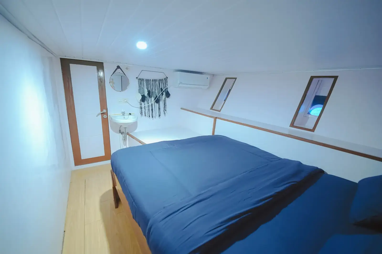 Superior Cabin 4 (Lower Deck)