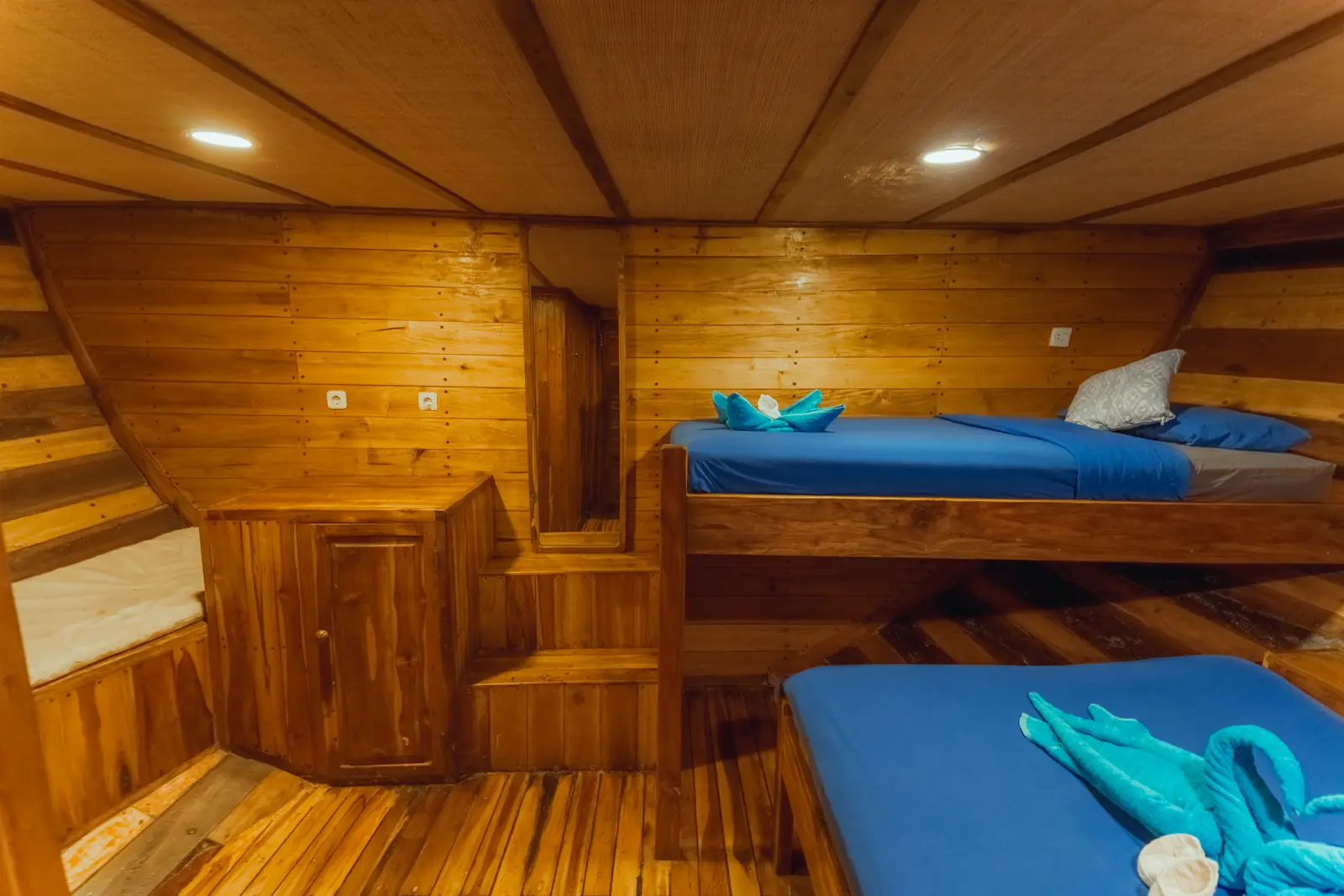 Superior Cabin 5 (Lower Deck)