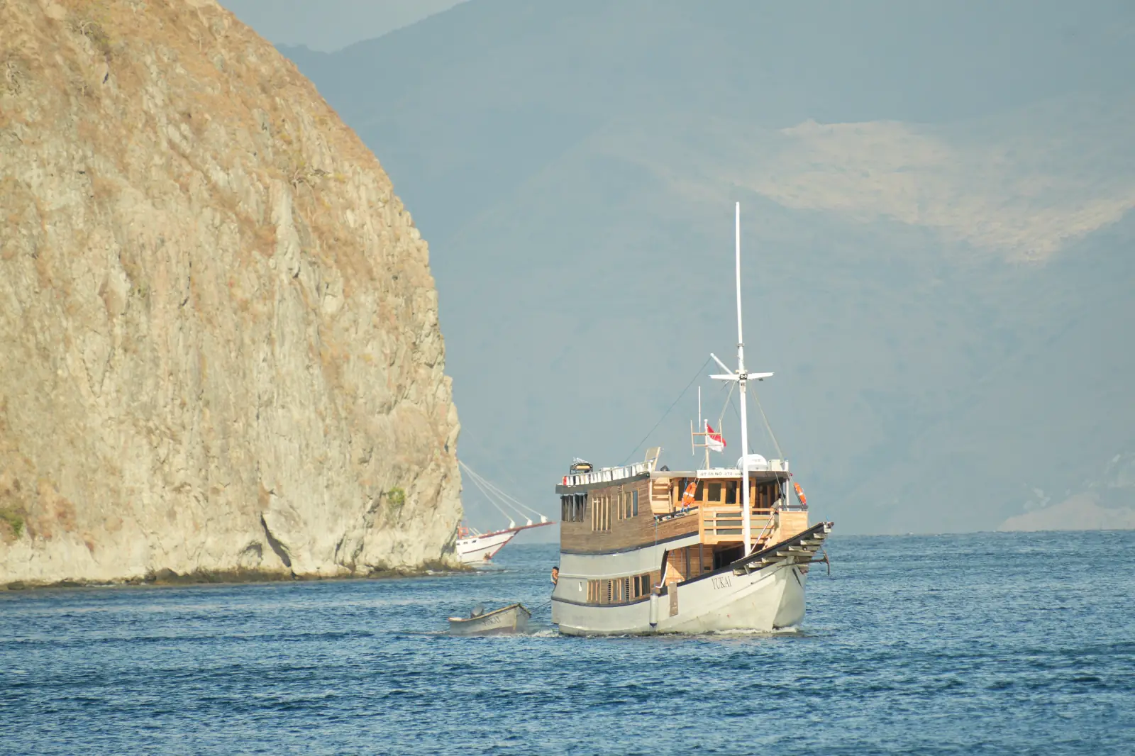 Yukai - Private Trip Deluxe Phinisi